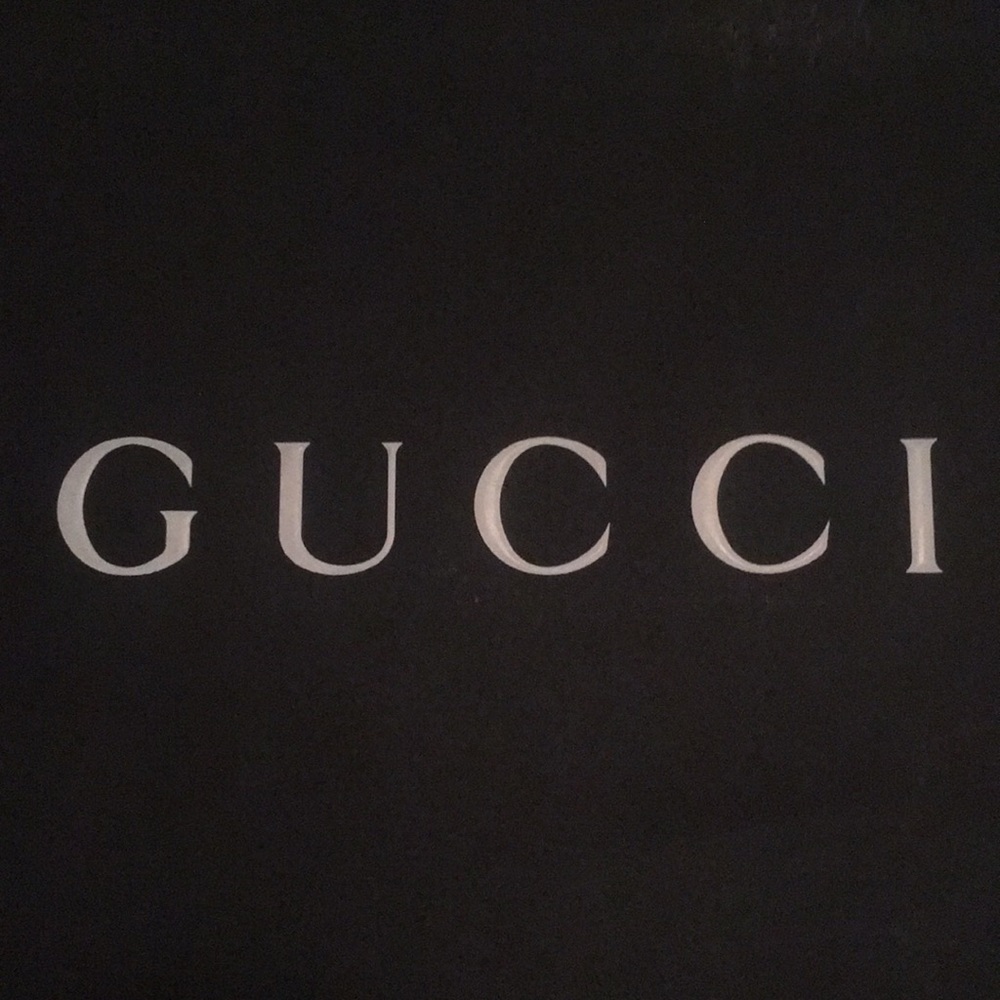 🔥AUTHENTIC🔥GUCCI Gift Paper Bag 18-3/4” x 14-1/2” x 6-3/4”